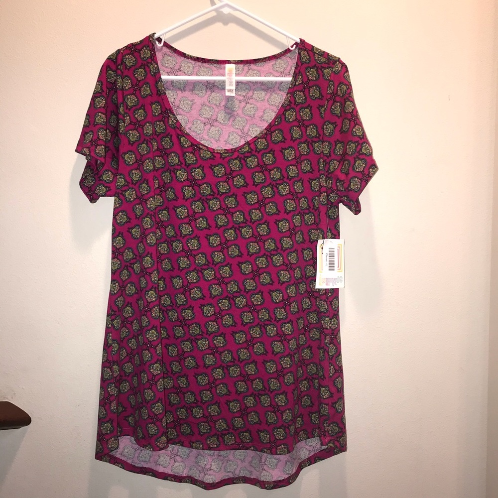 4/$25 Lularoe classic shirt